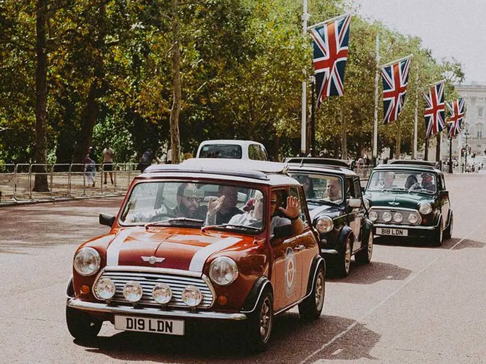 Take a Private Tour Of London in a Classic Car!